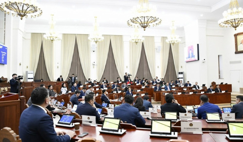 Төлбөрт таавар, бооцоот тоглоом, цахим мөрийтэй тоглоомыг бүхэлд нь хориглох хуулийн төслийг өнөөдөр хэлэлцэнэ